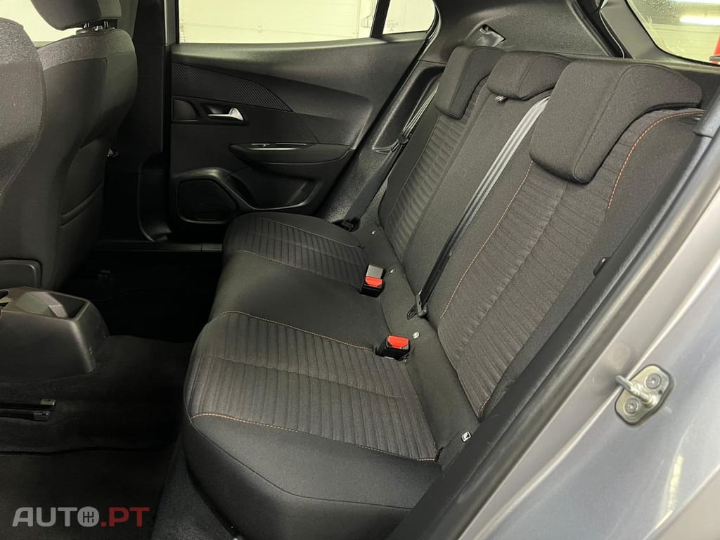 Peugeot 2008 1.2 PureTech 100cv Active Pack