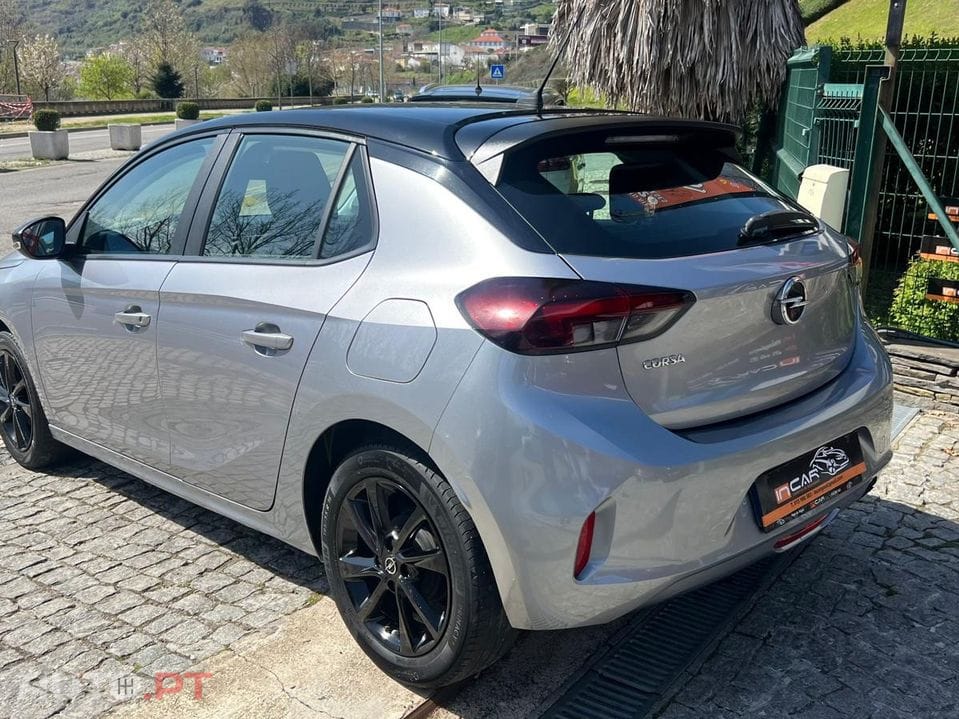 Opel Corsa 1.2 Color Edition
