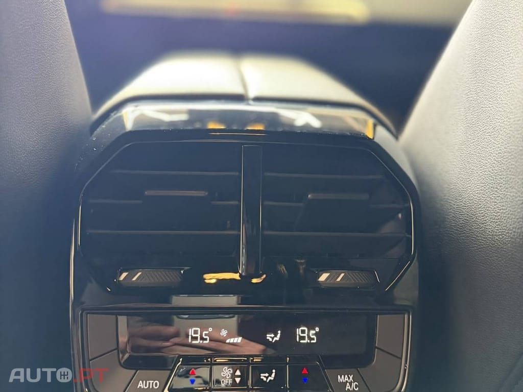 BMW iX xDrive 40