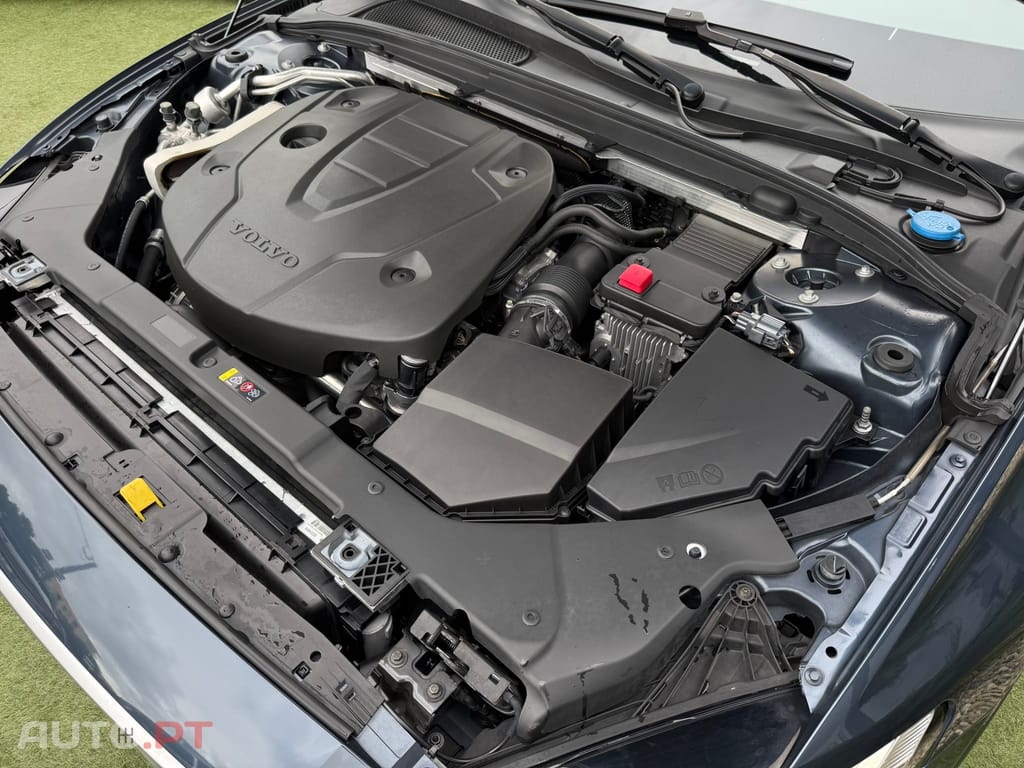 Volvo V60 2.0 D3 R-Design Geartronic