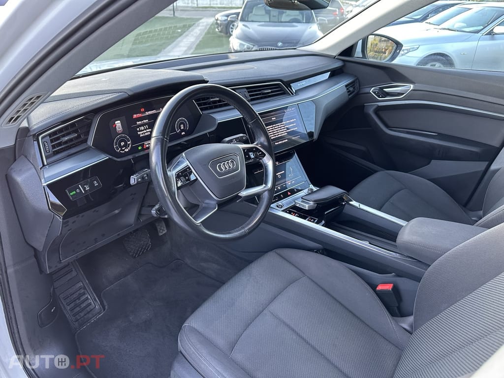 Audi E-Tron 50 quattro