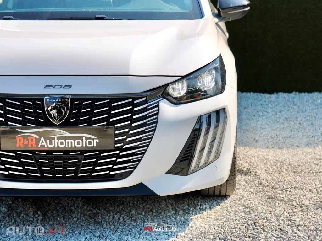Peugeot 208 1.2 Hybrid Allure e-DCS6