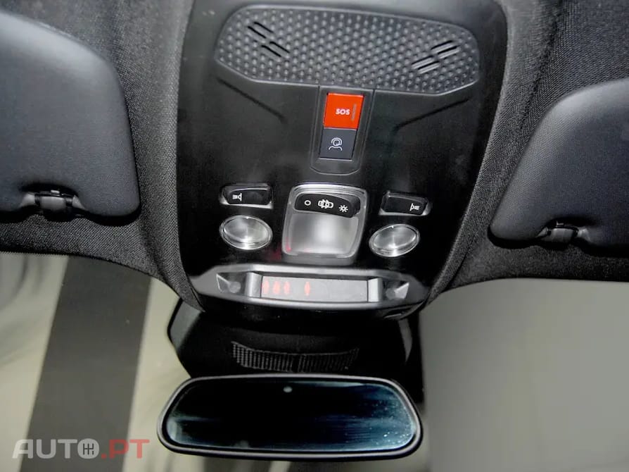 Peugeot 2008 1.2 Hybrid Allure e-DCS6