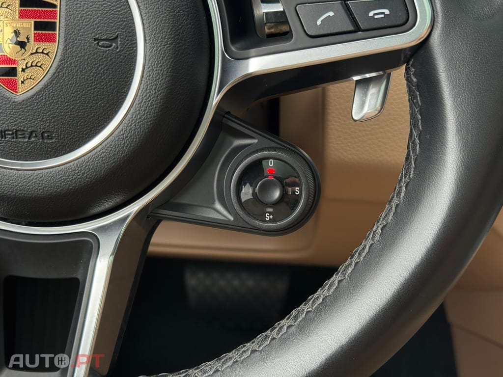 Porsche Cayenne Standard