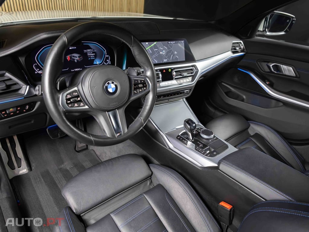 BMW 330 e Touring Pack Desportivo M Pro Auto