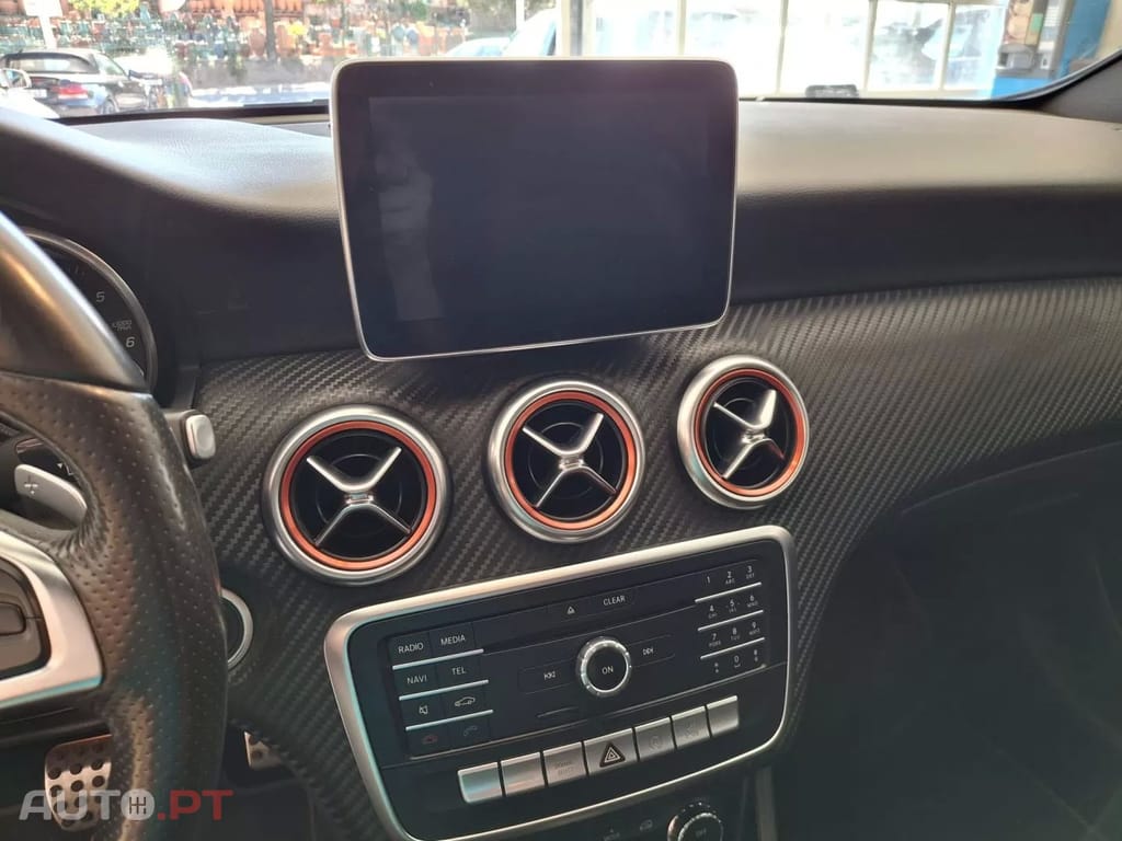 Mercedes-Benz A 180 d AMG Line Aut.