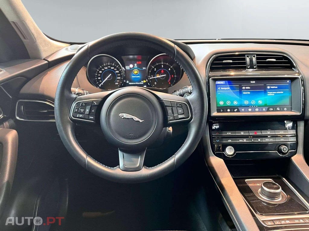 Jaguar F-Pace 2.0d Prestige - AWD