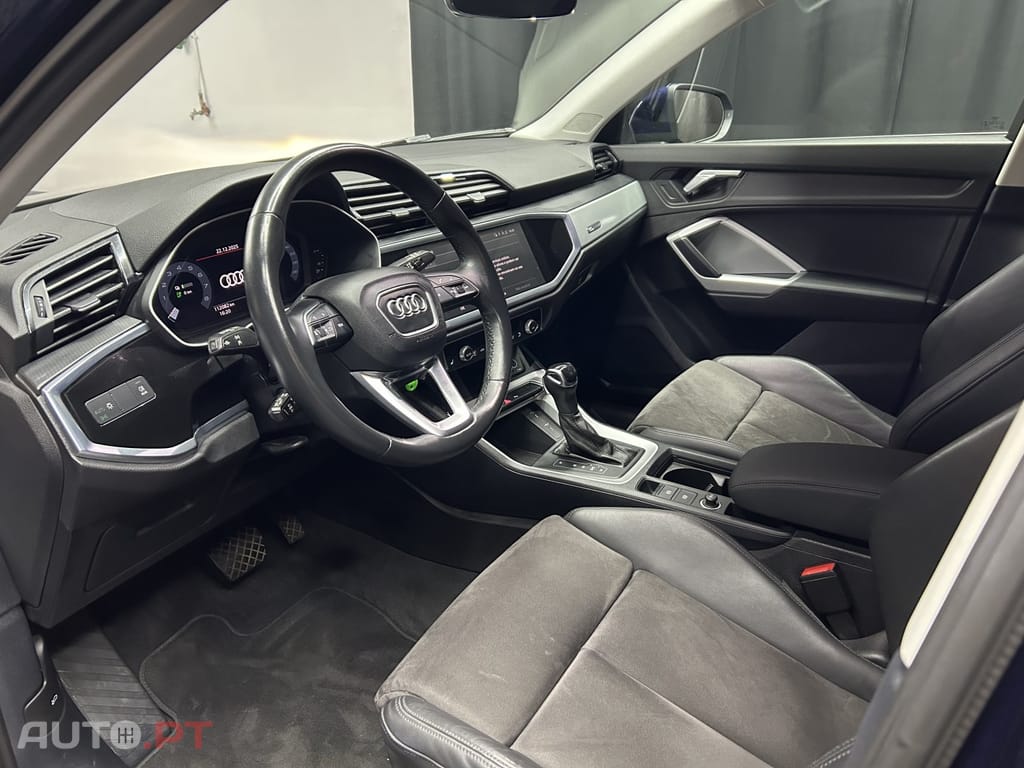 Audi Q3 45 TFSIe S line S tronic