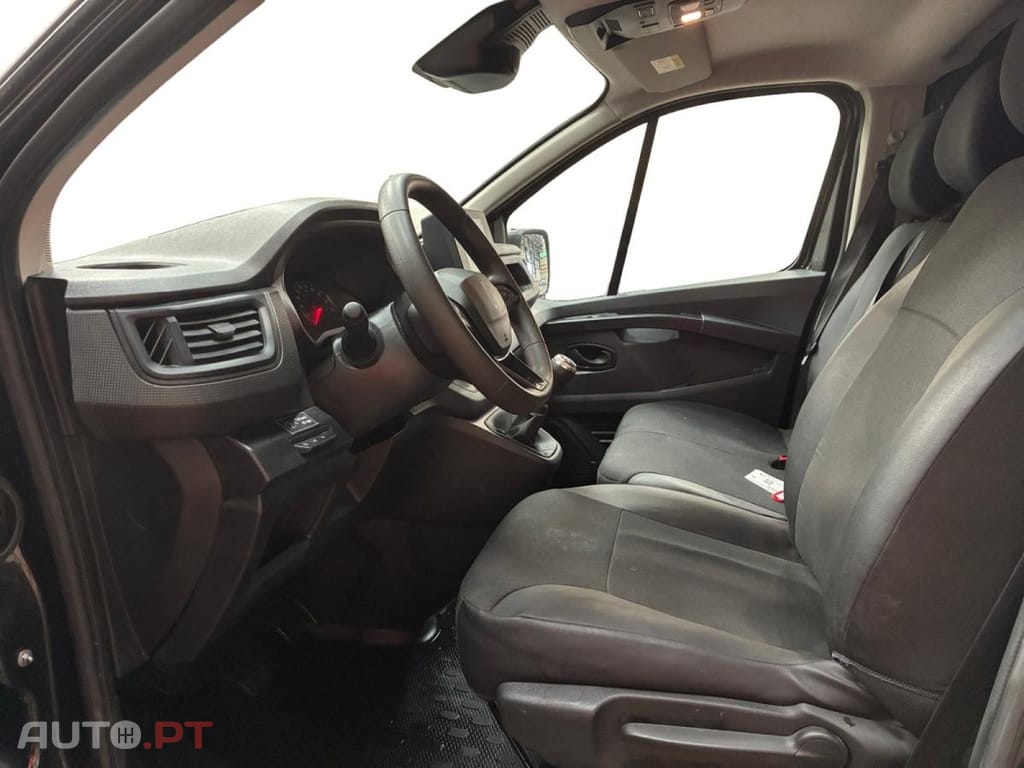 Renault Trafic 2.0 dCi L2H1 Confort