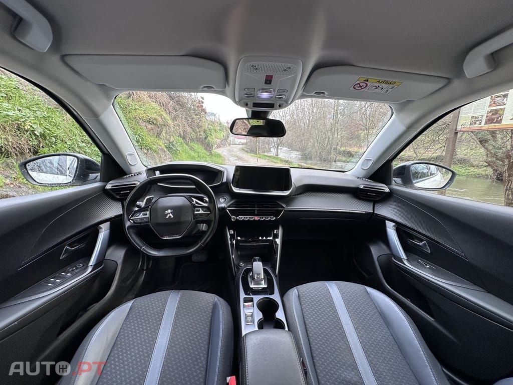 Peugeot 2008 1.5 BlueHDi Allure Pack EAT8