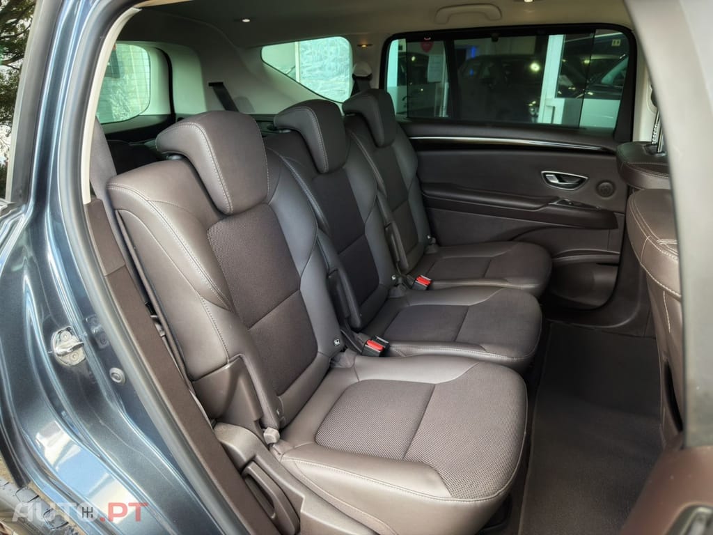 Renault Espace 2.0 dCi Intens 7L EDC
