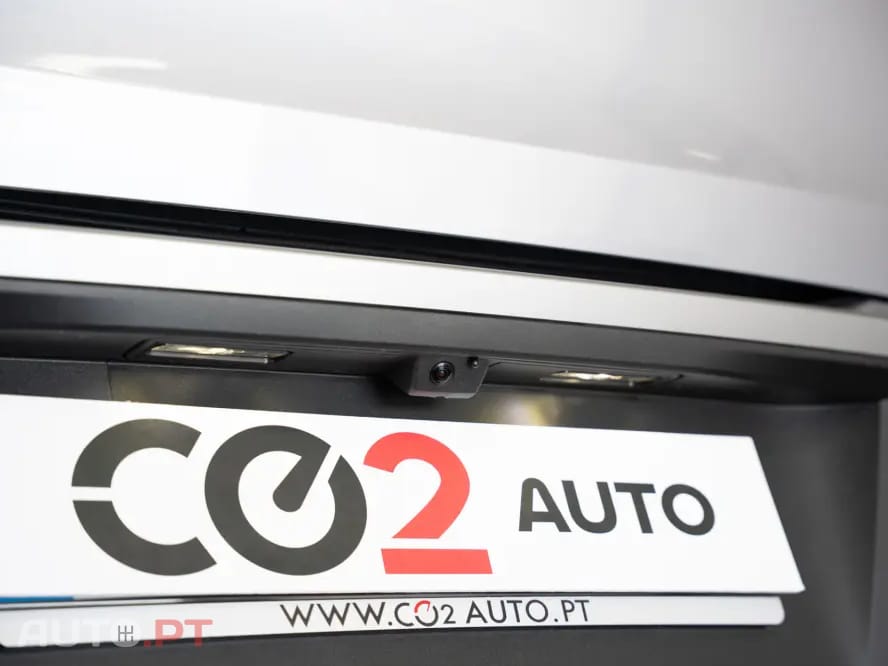 Peugeot 3008 1.2 Hybrid Allure e-DCS6