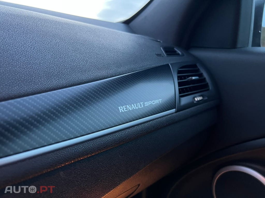 Renault Mégane Coupe 2.0 T 16V RS