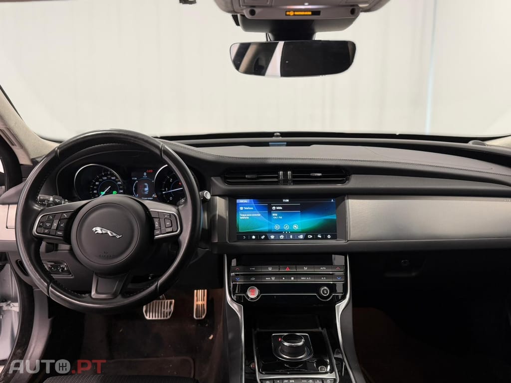 Jaguar XF 2.0 D Pure Aut.