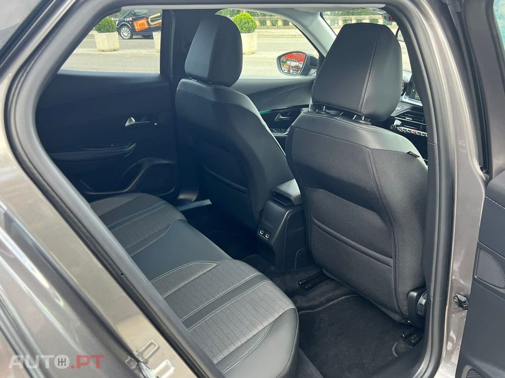 Peugeot 2008 LOUNGE  S&S