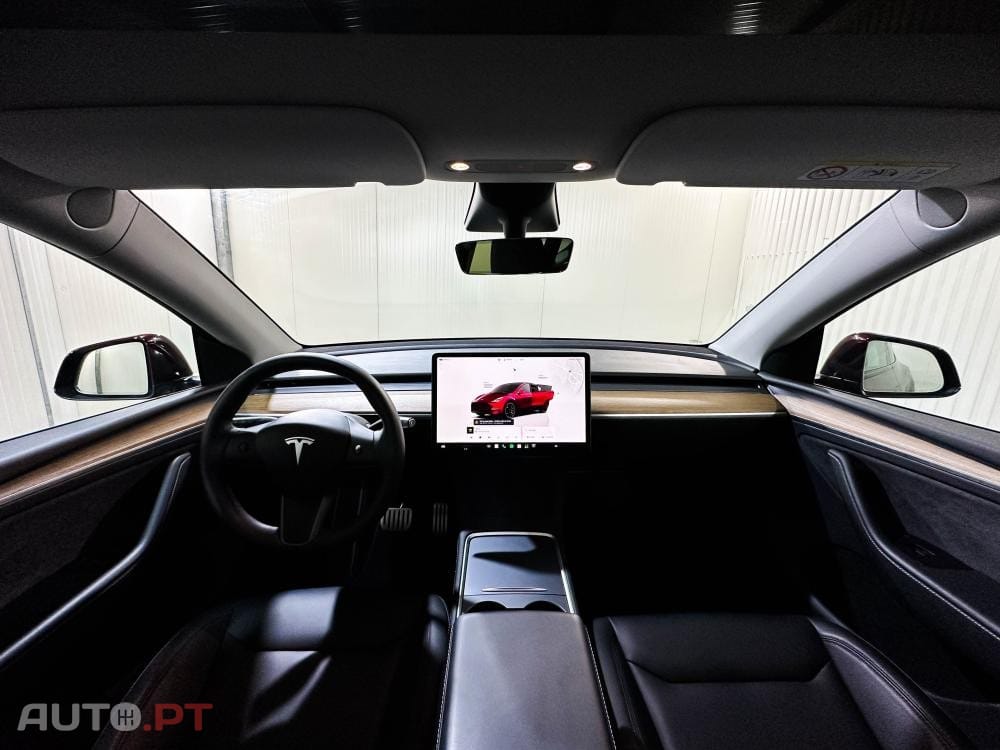 Tesla Model Y Performance Dual Motor AWD