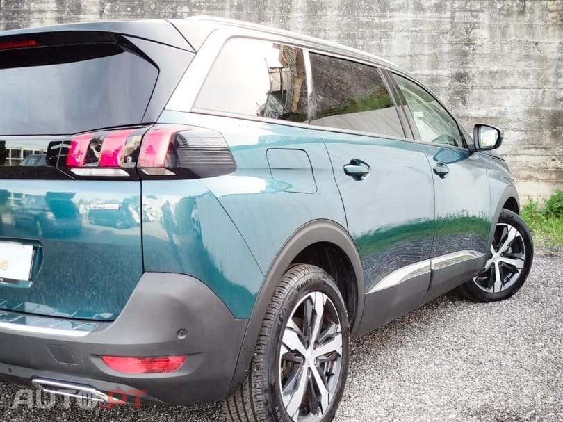 Peugeot 5008 1.2 PureTech Allure Grip Control