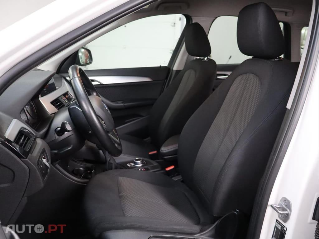 BMW X1 xDrive25e Advantage