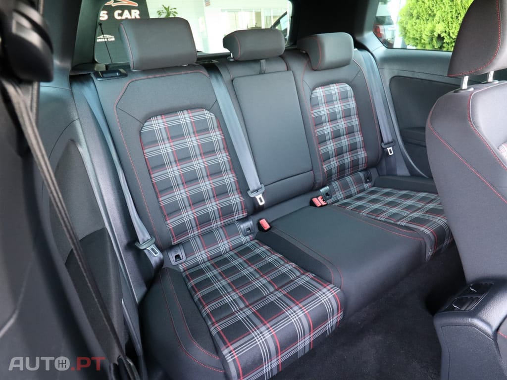 Volkswagen Golf 2.0 TSi GTi DSG Performance