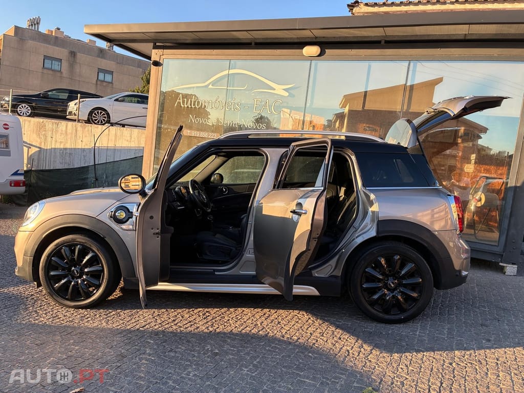 MINI Countryman Cooper S E ALL4 Auto