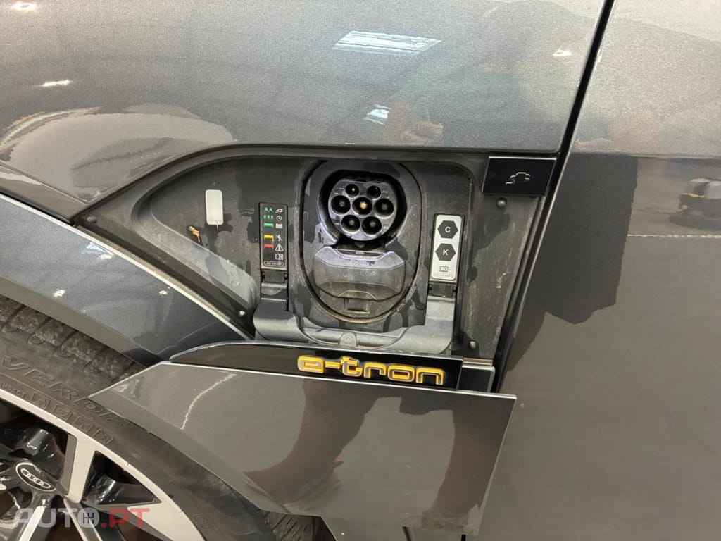 Audi E-Tron S quattro