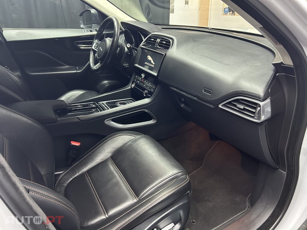 Jaguar F-Pace 2.0 i4D Prestige Aut.