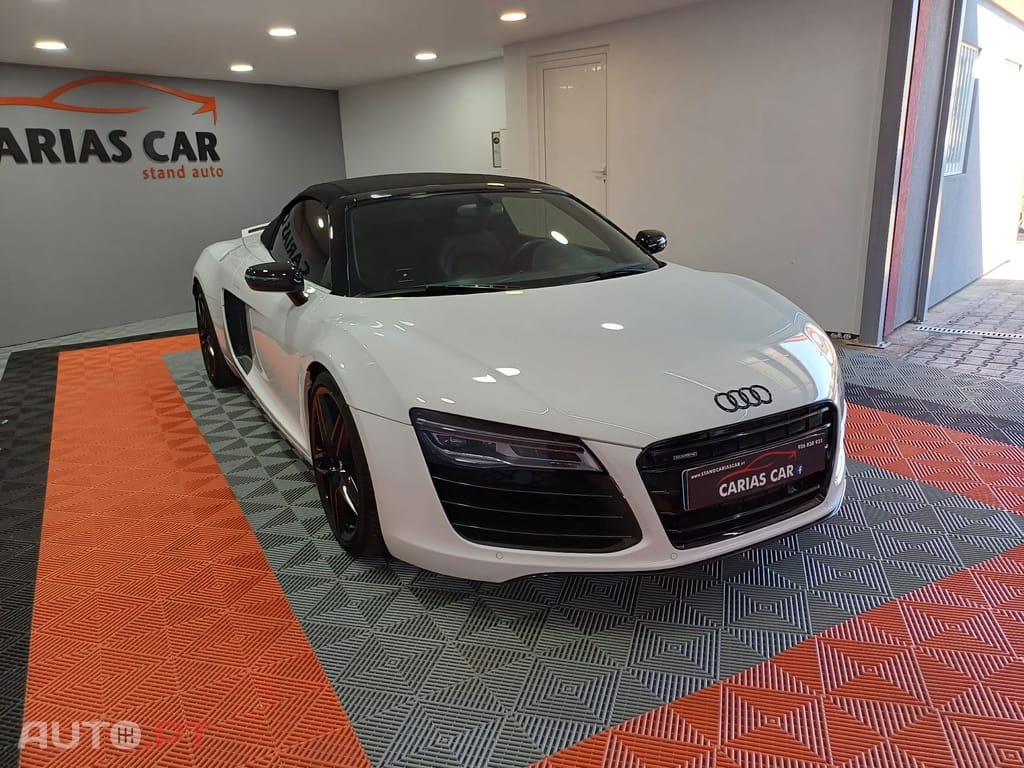 Audi R8 4.2 V8 quattro R tronic