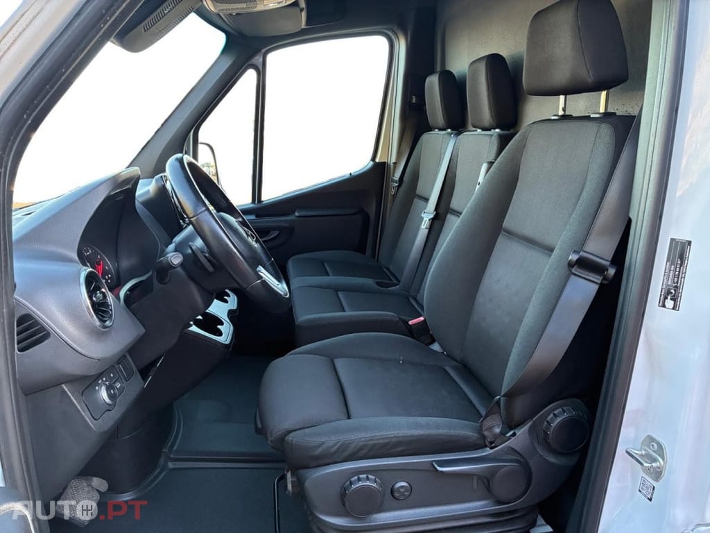 Mercedes-Benz Sprinter 319 CDi/37 3.5