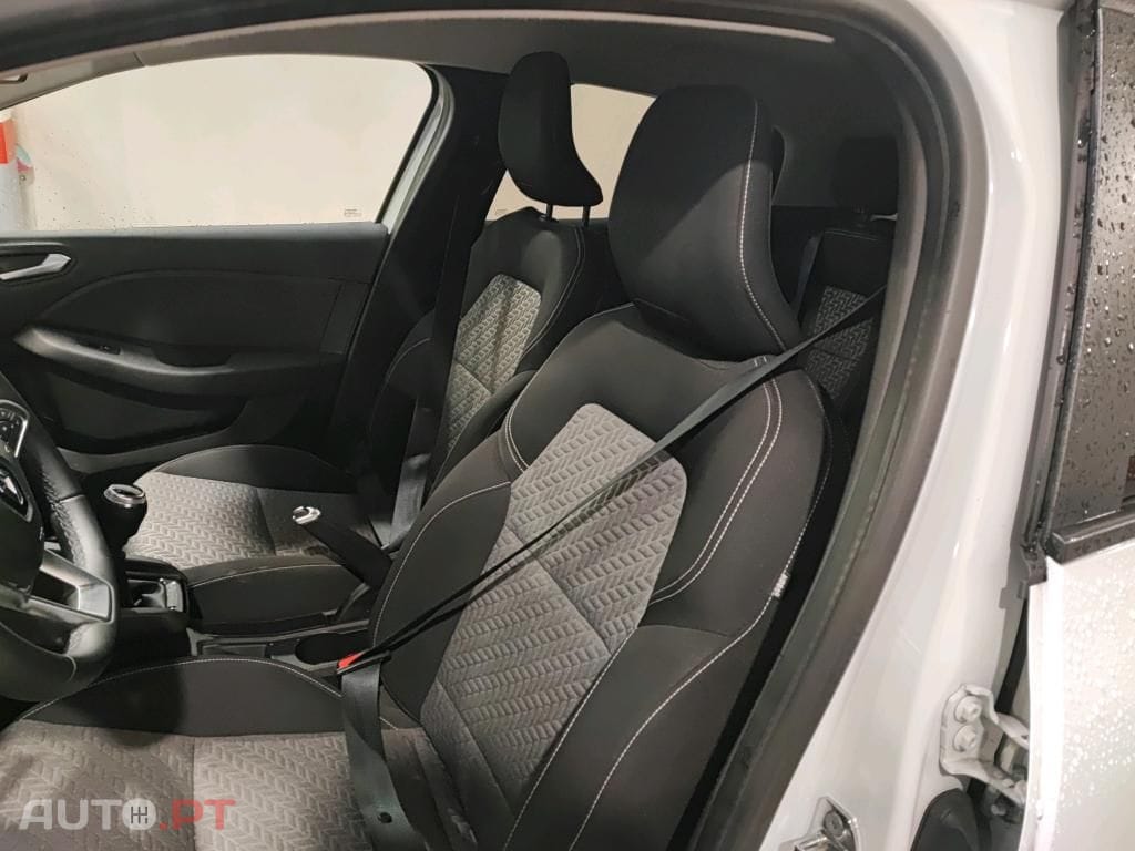 Renault Clio 1.0 TCe Limited Bi-Fuel