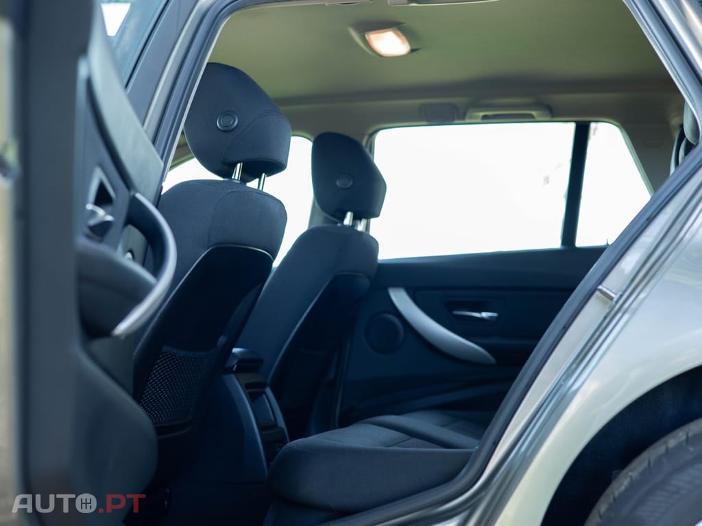 BMW 318 d Touring Advantage