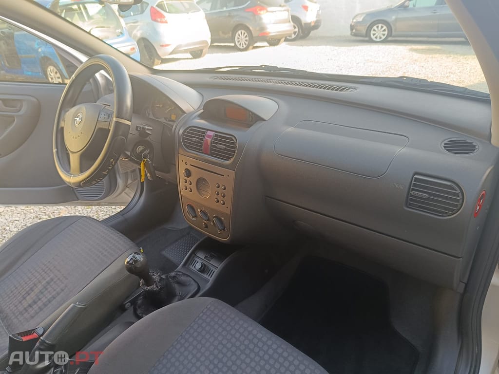 Opel Corsa 1.2 16V Confort