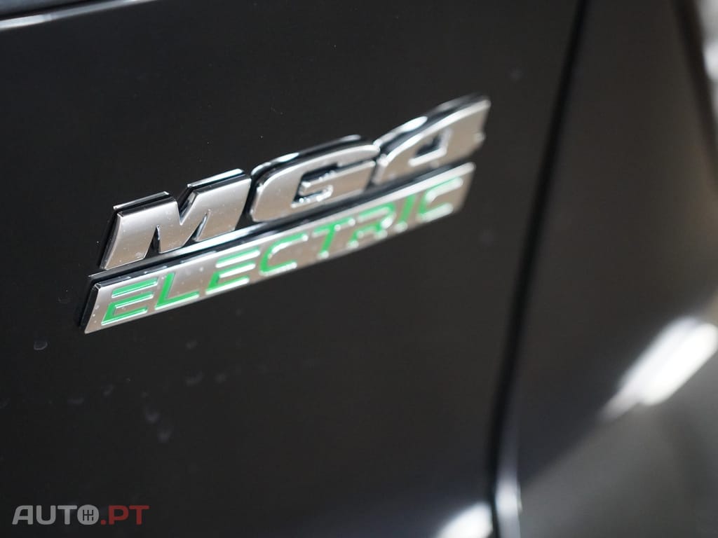 MG MG4 51 kWh Standard