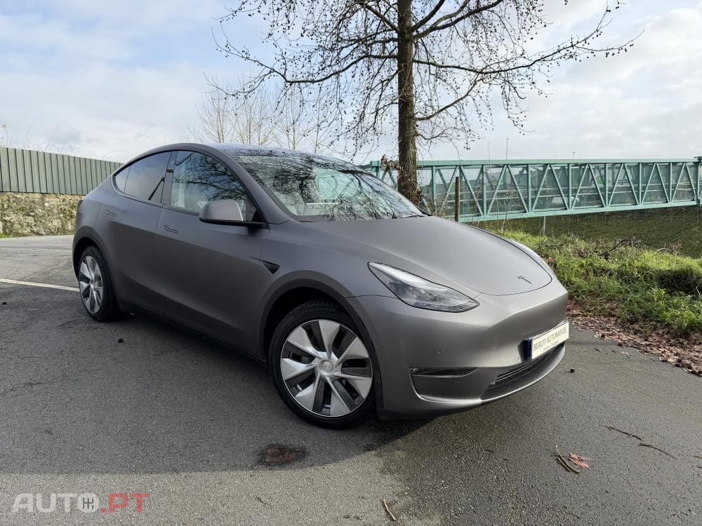 Tesla Model Y Long Range Dual Motor AWD
