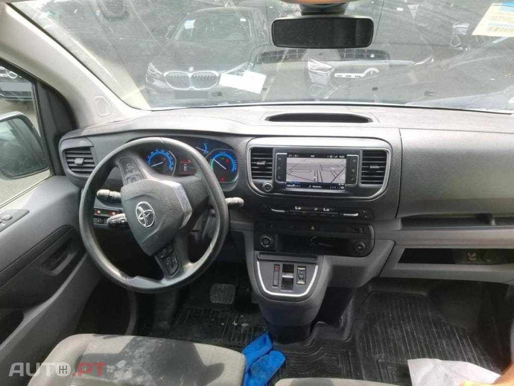 Toyota Proace 75 kWh Business