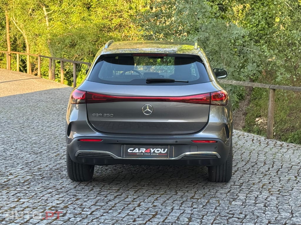 Mercedes-Benz EQA 250 AMG Line