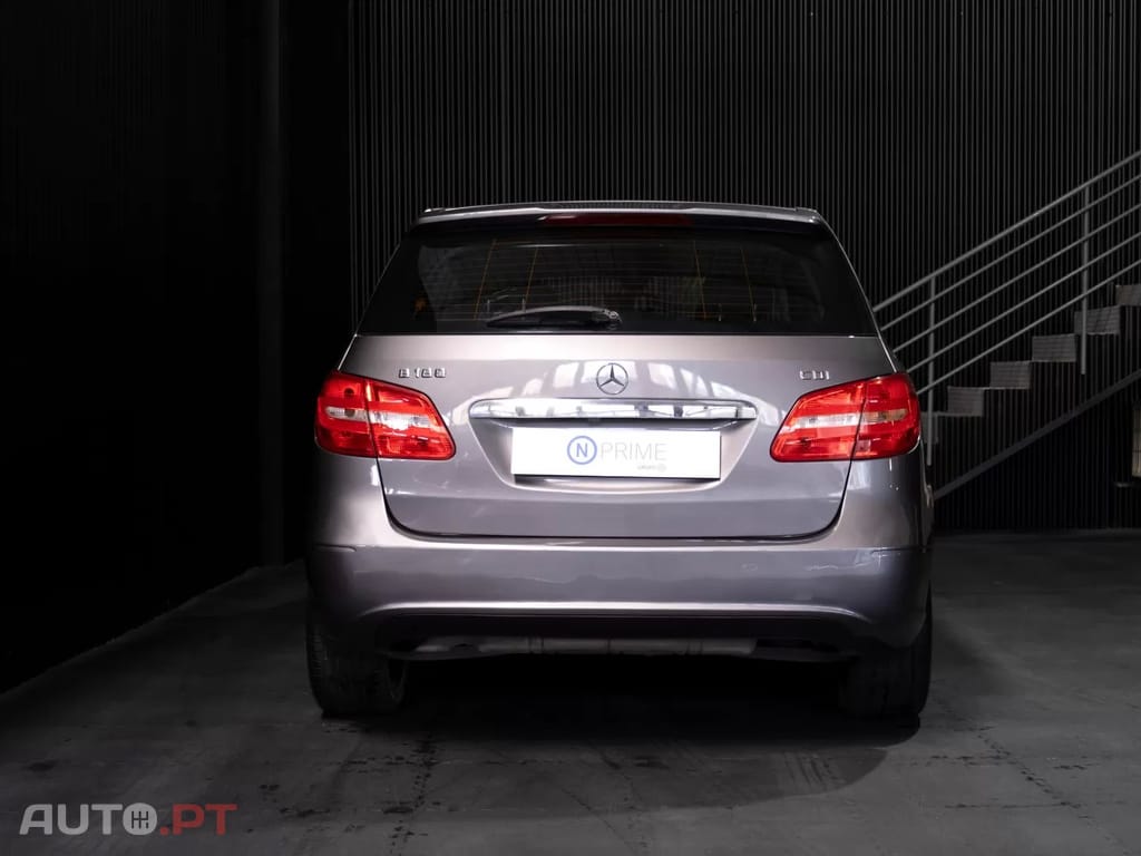 Mercedes-Benz B 180 d 7G-DCT