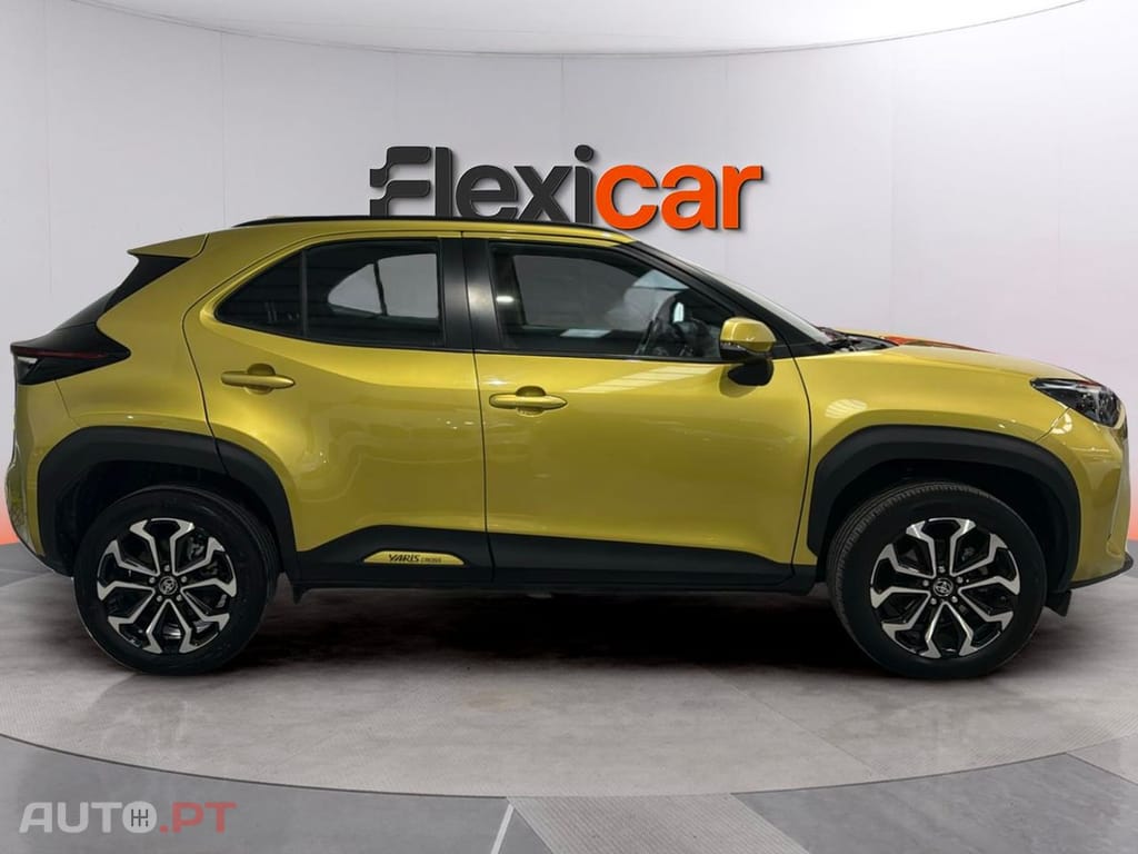 Toyota Yaris Cross 1.5 HDF Square Collection