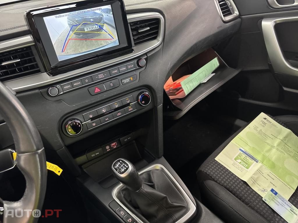 Kia Ceed 1.6 CRDi SX