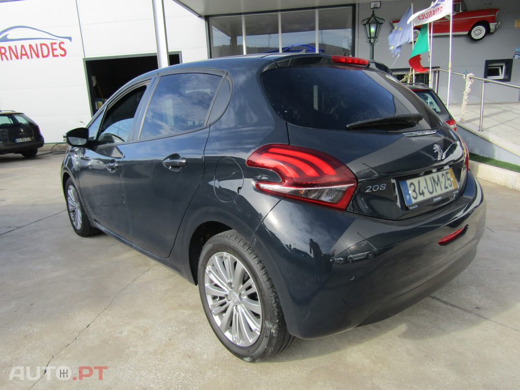 Peugeot 208 1.6 BlueHDi Style