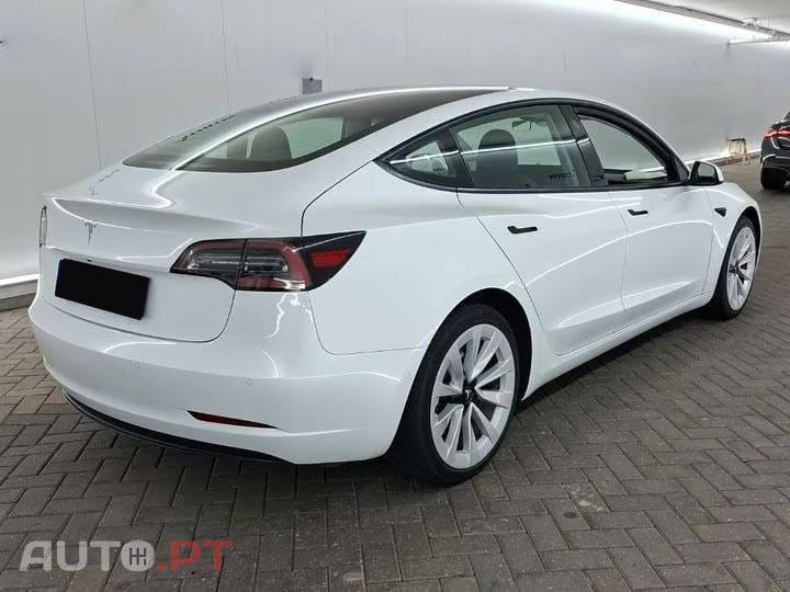 Tesla Model 3 Standard RWD Plus