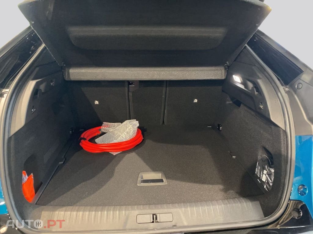 Peugeot E-3008 GT I.V.A DEDUTIVEL 