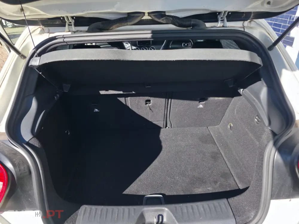 Mercedes-Benz A 180 d AMG Line
