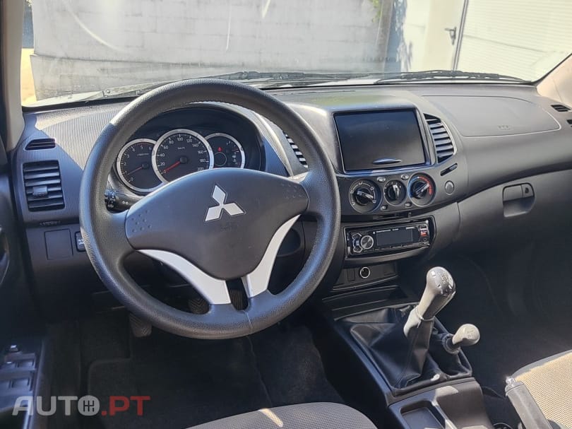 Mitsubishi L200 2.5 DI-D CD Intense 4WD