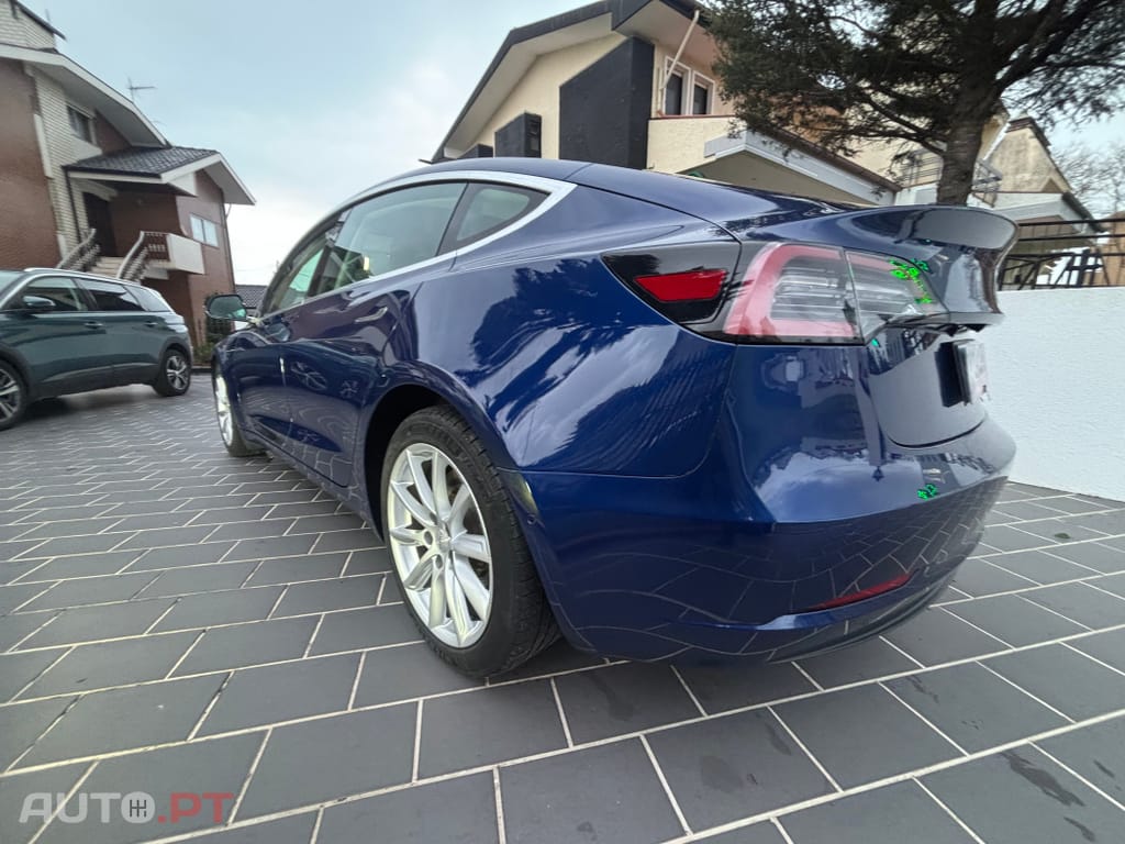 Tesla Model 3 Standard Range Plus RWD