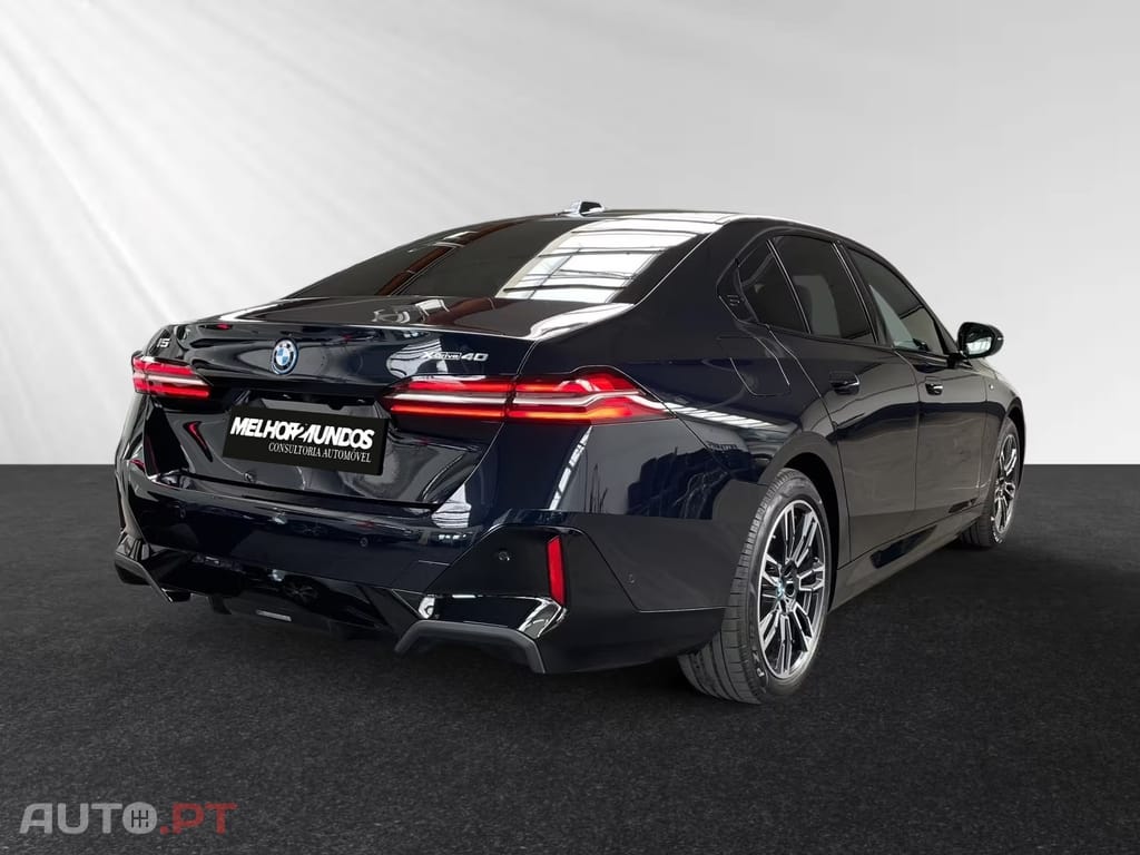 BMW i5 xDrive40