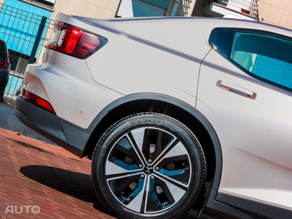 Polestar 2 Long Range 82 kWh AWD