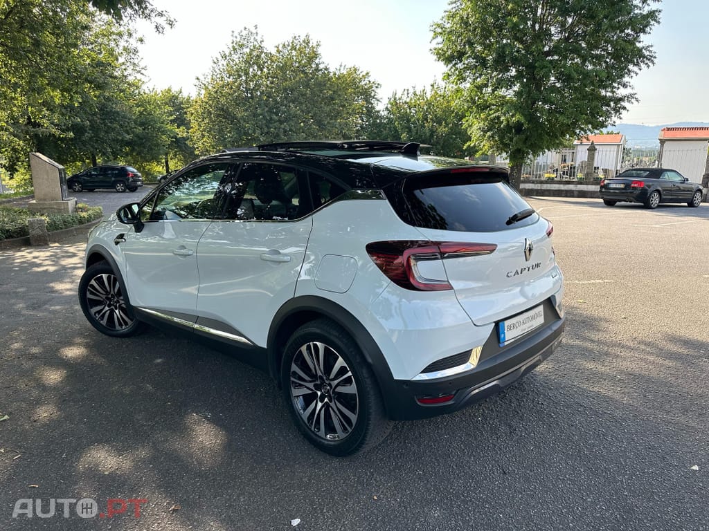 Renault Captur 1.6 E-Tech Plug-In Initiale Paris