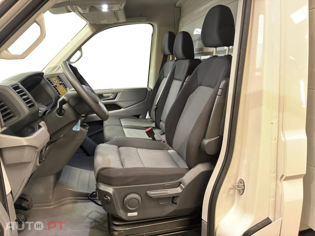 Volkswagen Crafter 50 2.0 TDI L4 Business