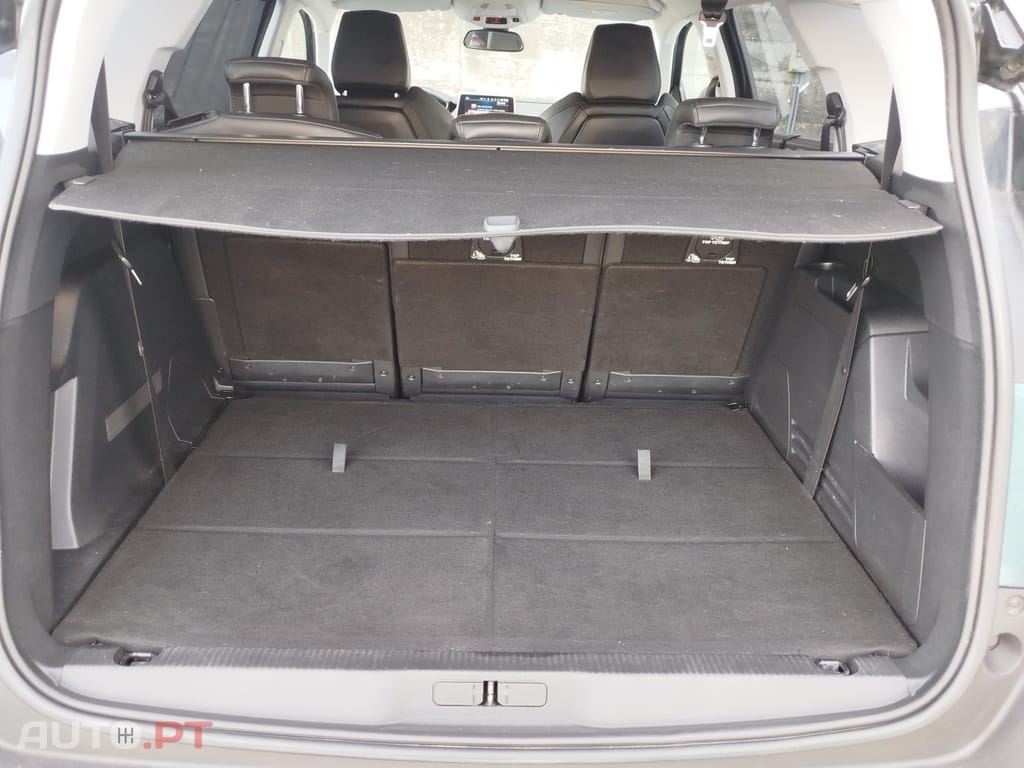 Peugeot 5008 1.2 PureTech Allure Grip Control