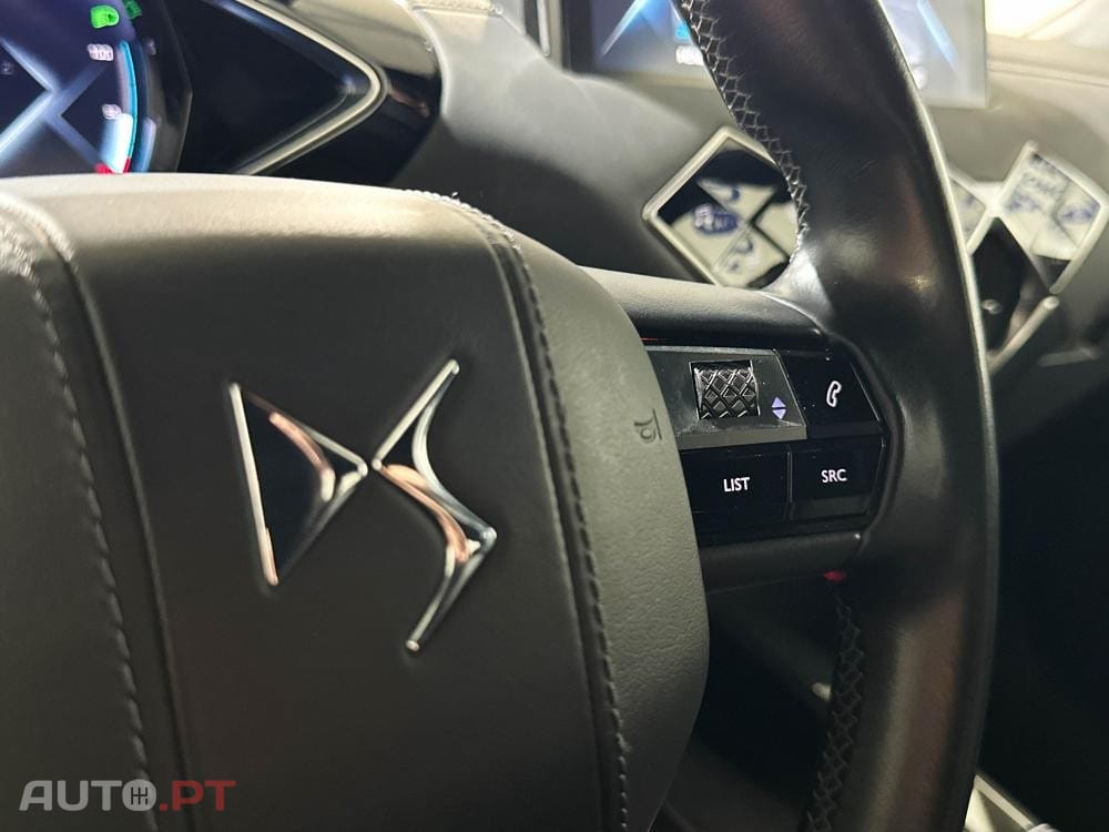 DS DS3 Crossback E-Tense Performance Line